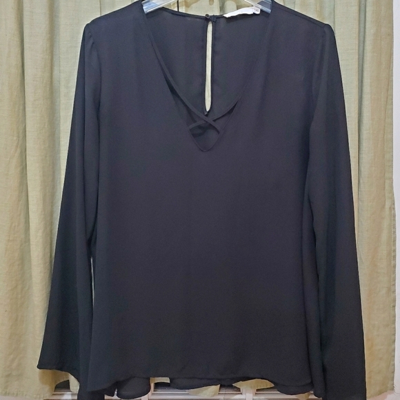 LUSH Women's V-neck with Criss-cross Tie Tunic - Picture 2 of 7